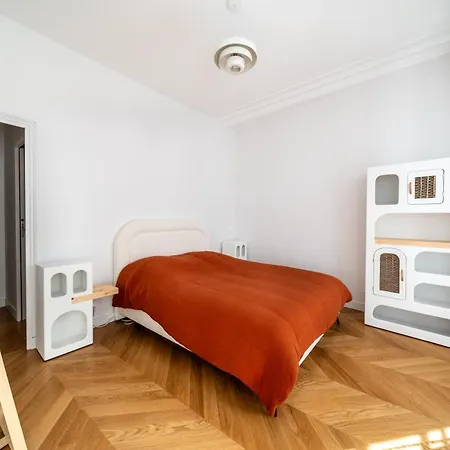 50 M² Lumineux Et Refait à Neuf *