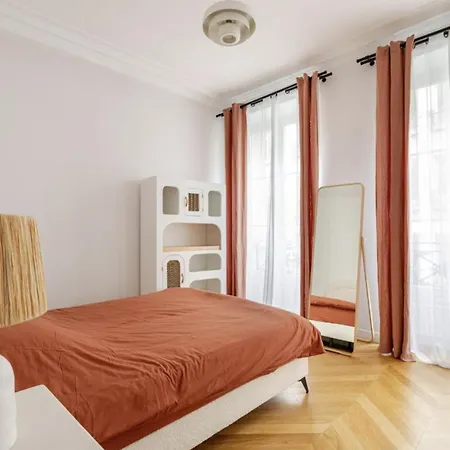 50 M² Lumineux Et Refait A Neuf Apartment
